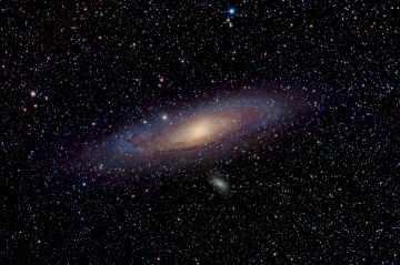 andromeda_galaxy_starry.jpg